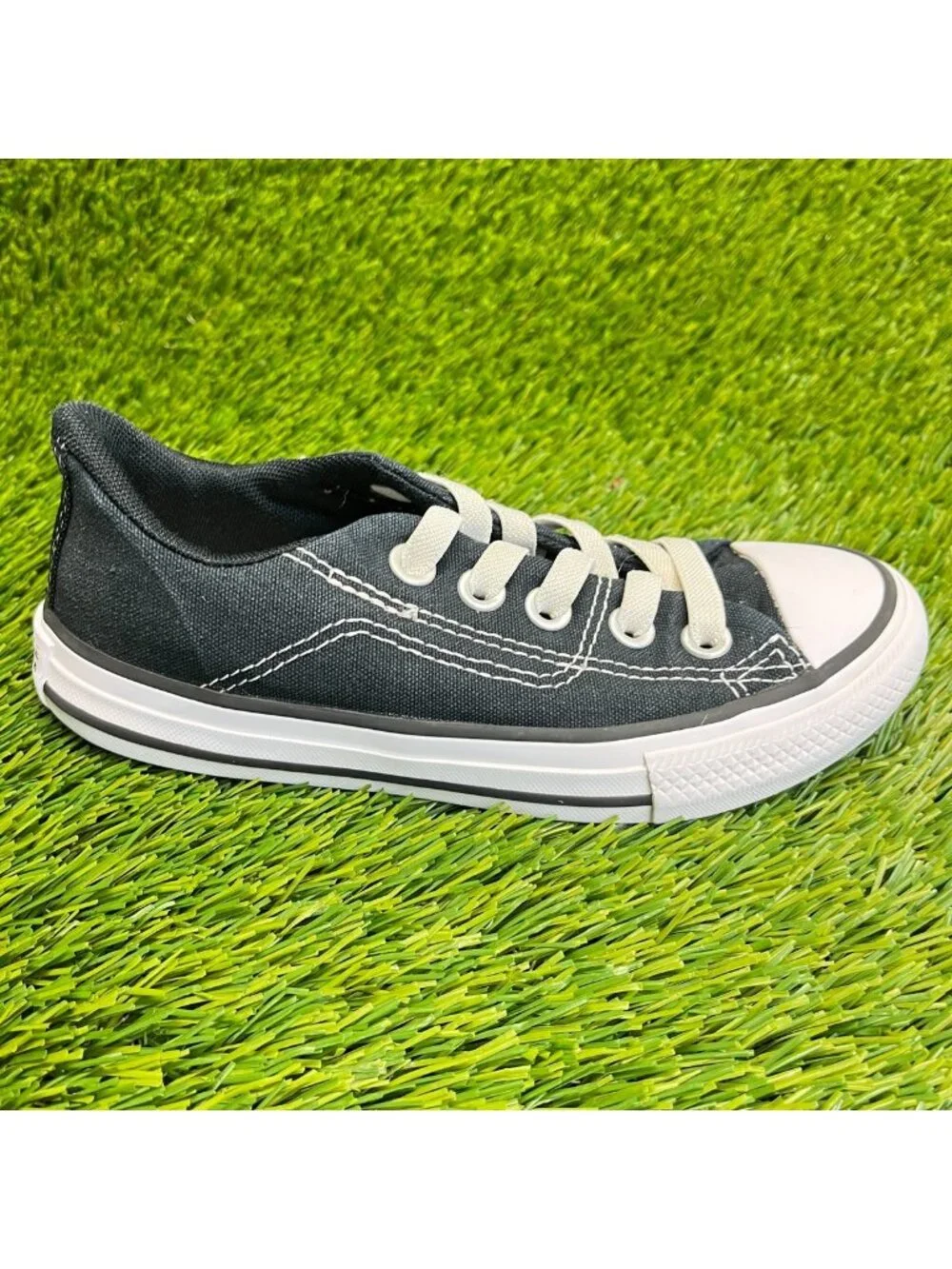 Converse Chuck Taylor All Star Low Boys Size 13C Black Athletic Shoes Sneakers